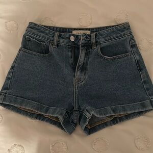 pacsun dark blue washed mom jean shorts
